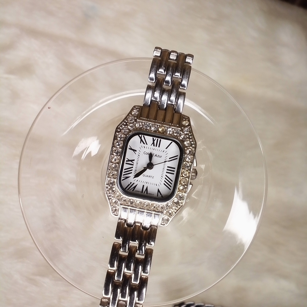 Corte D' Azur Quartz Bracelet Watch Approximate 7" Never worn